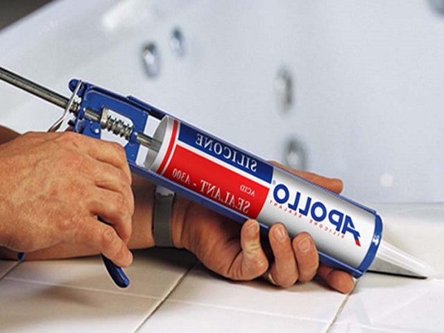 Cách Sử Dụng Keo Dán Kính Cường Lực Bền Chắc An Toàn