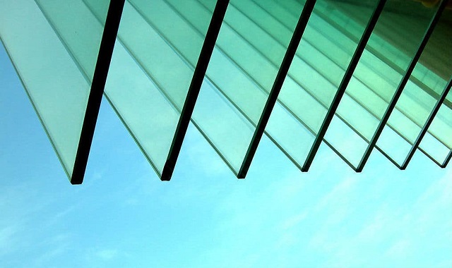 Lựa Chọn Kính Cường Lực Dày Bao Nhiêu Cho Cửa Kính?