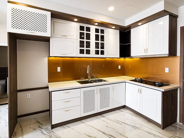 Kính Ốp Bếp Có Khoan Được Không?