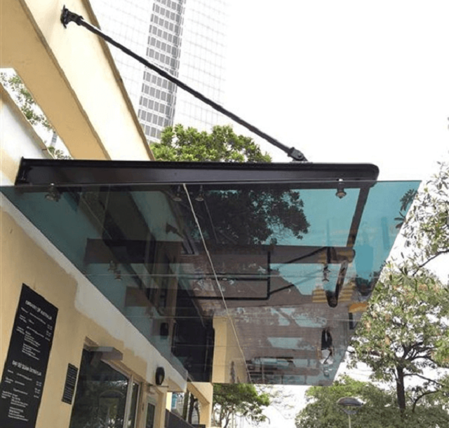 Tại Sao Nên Sử Dụng Mái Che Kính Cường Lực?