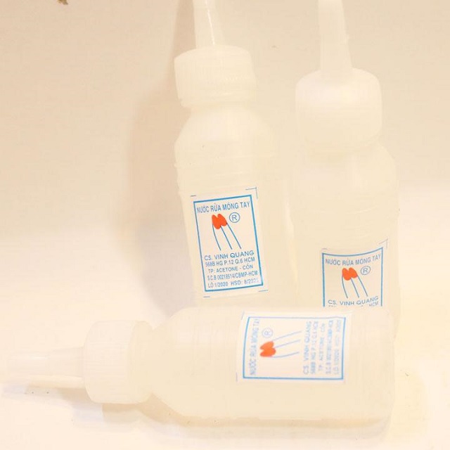 Hướng Dẫn Vệ Sinh Và Bảo Quản Kính Ốp Bếp Đúng Cách