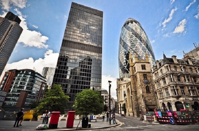 Những Tòa Nhà Làm Bằng Kính Cường Lực Nổi Tiếng Trên Thế Giới 1 Những Tòa Nhà Làm Bằng Kính Cường Lực Nổi Tiếng Trên Thế Giới